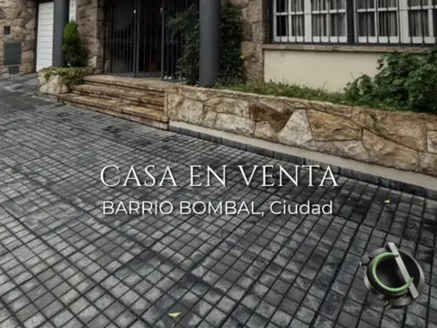 Casa en venta c/ cochera en Bombal