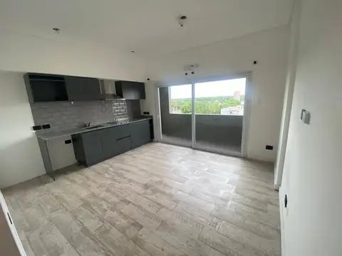 MONOAMBIENTE AL FRENTE EN PISO 6