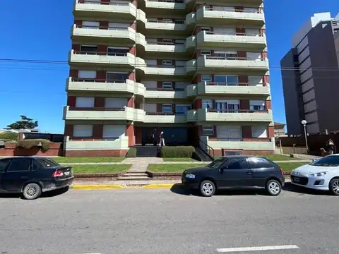 DEPARTAMENTO DE UN AMBIENTE CON COCINA SEPARADA 