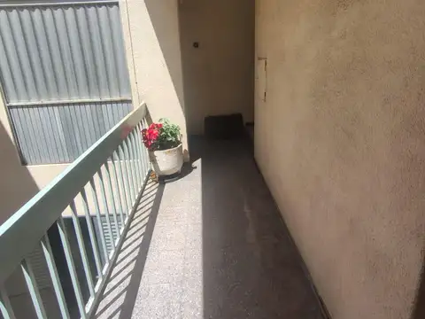 Departamento 5 ambientes con 1 baño