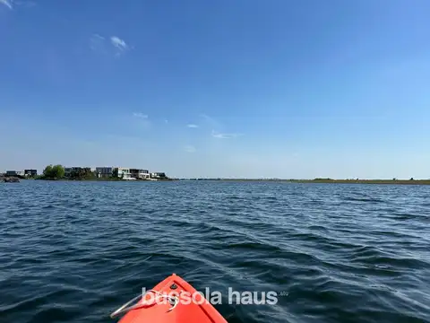 Lote  Al Agua barrio Marinas Puertos Escobar