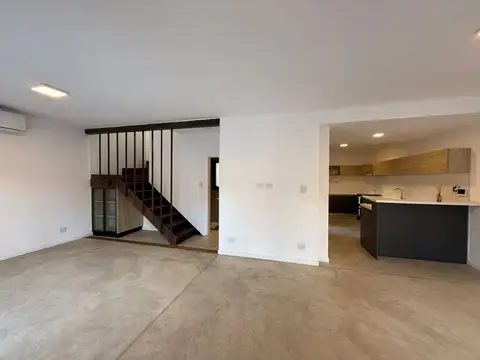 Depto Tipo Casa 4 ambientes con 1 baño