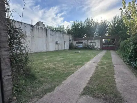 VENTA TERRENO MAS GALPON EN MARCOS PAZ