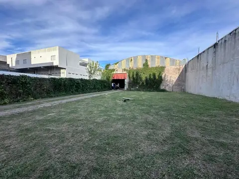 VENTA TERRENO MAS GALPON EN MARCOS PAZ