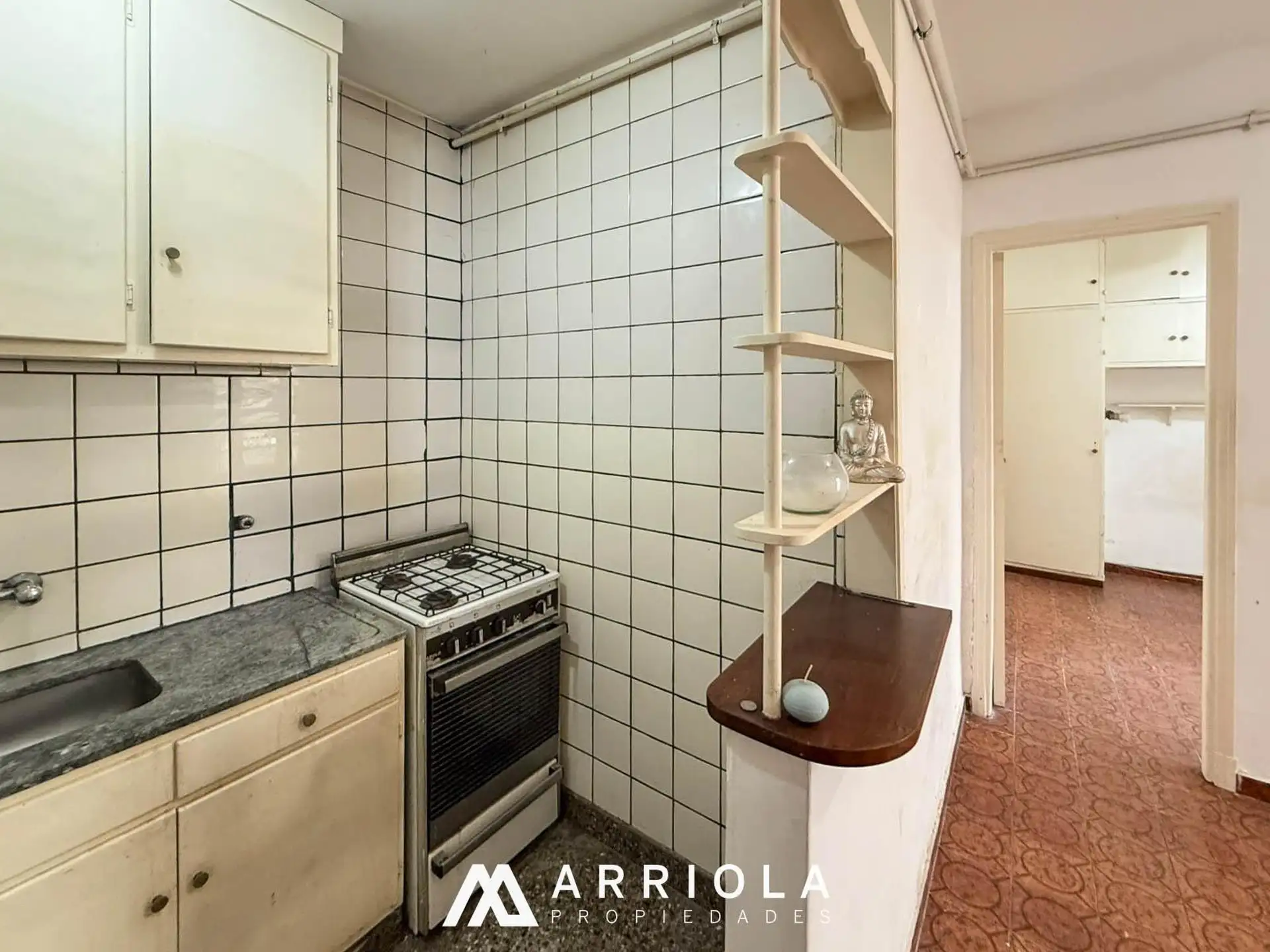 Dpto 2 amb. interno, 33m² en Centro — Av Luro