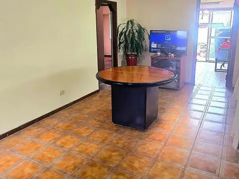 Depto Tipo Casa 4 ambientes con 1 baño