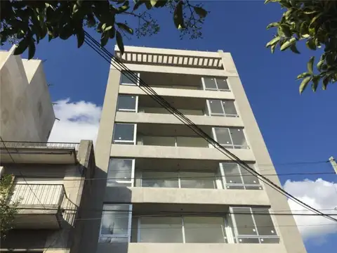 DEPARTAMENTO 3 AMBIENTES CON COCHERA A ESTRENAR