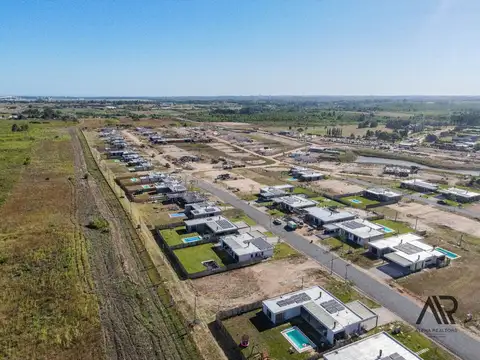 Venta terreno CON VISTA A LAGUNA, Barrio Privado La Juana