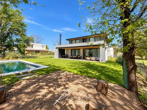 Verano en Azzurra Tortugas - Espectacular Casa con pileta y gran galería