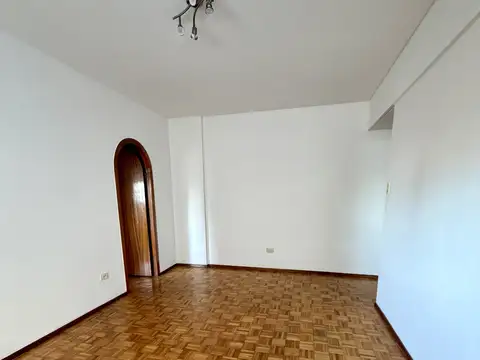 Antezana 200, Piso 5