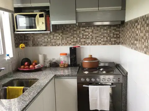 Departamento 3 ambientes con 2 baños