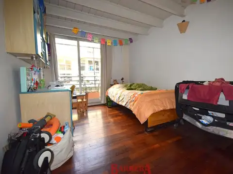 Departamento 4 ambientes con 3 baños