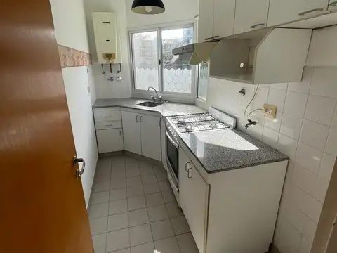 Departamento en Alquiler en Carapachay, $ 800.000
