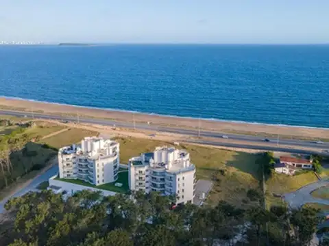Punta Del Este, Frente Al Mar Deptos 3 Dorm En Suite  6 Pers