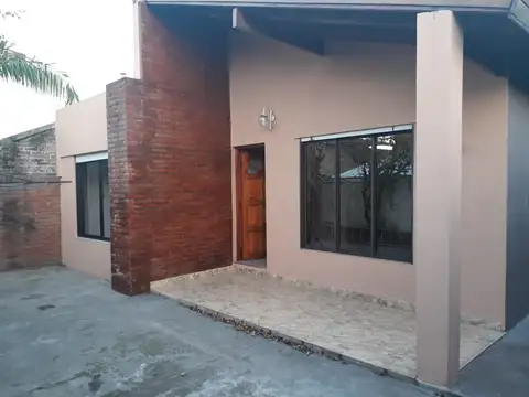 Depto Tipo Casa en Alquiler de 3 ambientes