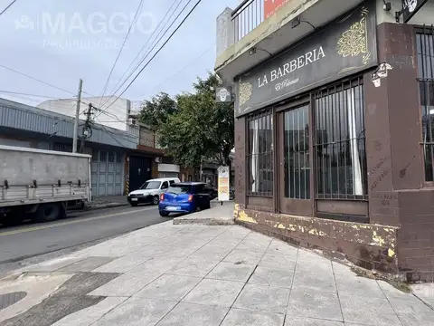 Rosales 700