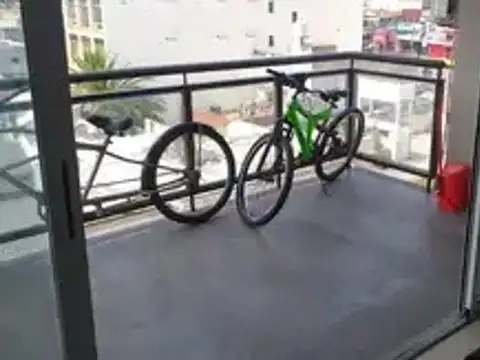 SEMIPISO DE CATEGORIA DE 2 AMBIENTES EN SAN JUSTO