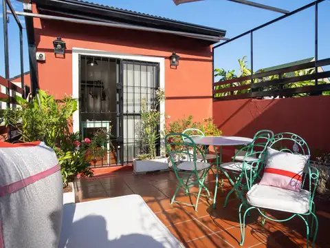 Juan B. Justo  al 400, Haedo Norte