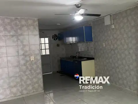 CASA + 4 DEPARTAMENTOS SOBRE AVENIDA - MACROCENTRO