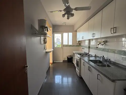 Departamento 4 ambientes con 2 baños