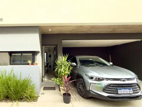 Depto Tipo Casa en Venta de 3 ambientes