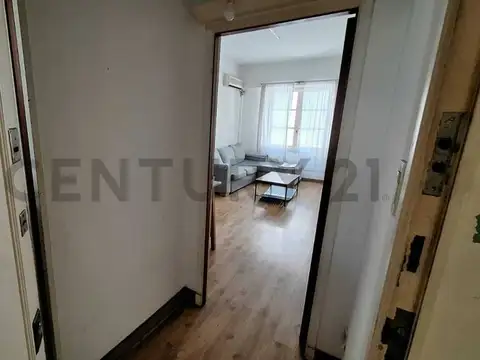 Cochabamba 200, Piso 2