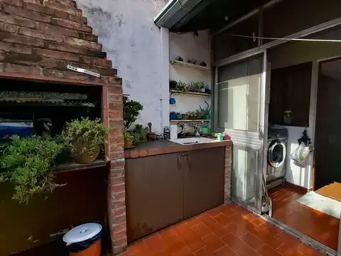 Depto Tipo Casa en Venta 40 años