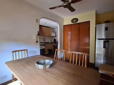 Depto Tipo Casa 4 ambientes con 3 baños