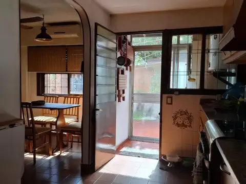 Depto Tipo Casa en Venta con 1 cocheras