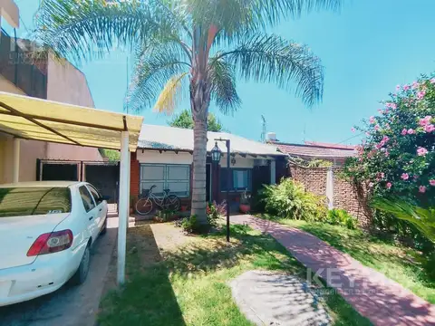 VENTA DE CASA MULTIFAMILIAR DE 3 VIVIENDAS EN GONZALEZ CATAN SOBRE 470 M2