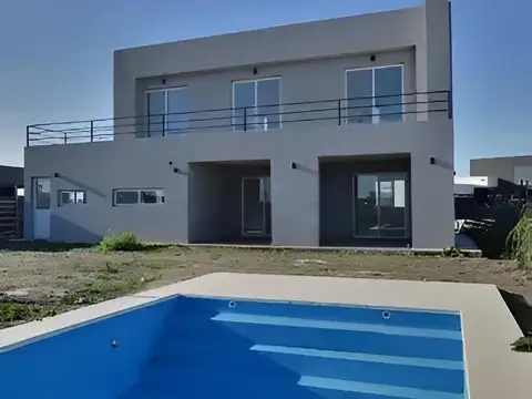 Venta Casa 5 amb barrio San Sebastian Loma Verde