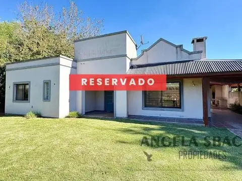 Hermosa  Casa en Parque Jularo. RESERVADA
