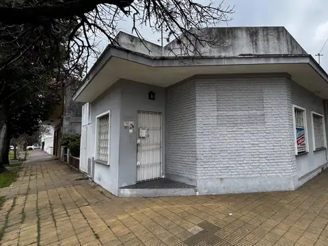 ALQUILER CASA -MERLO