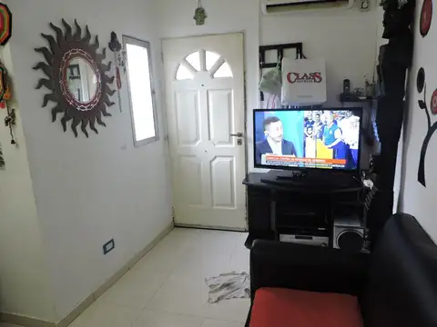 Depto Tipo Casa en Venta en Wilde, USD 95.000