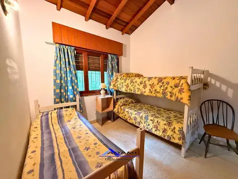 Casa de 5 ambientes en barrio norte de Villa Gesell