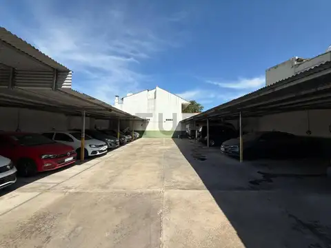 Cocheras en zona San Juan a la venta
