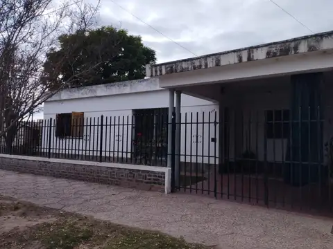 APTA BANCOR -EN ESQUINA CON GRAN  POTENCIAL COMERCIAL . ES GENIAL  