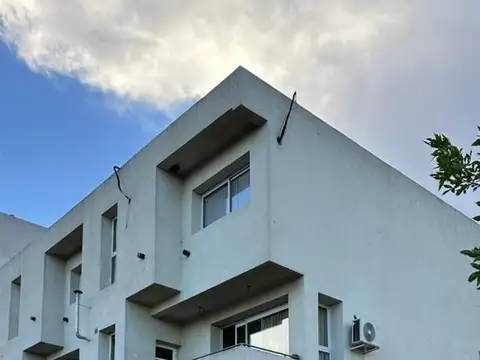 Departamento en Nicolino Locche 883