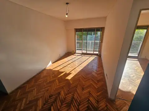 Otamendi 100, Piso 7