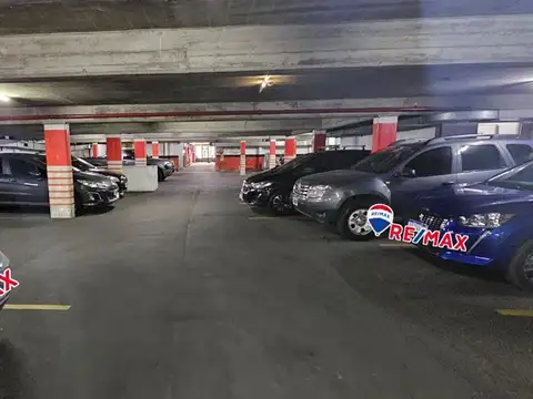 VENTA COCHERA FIJA CUBIERTA BARRIO DE BALVANERA