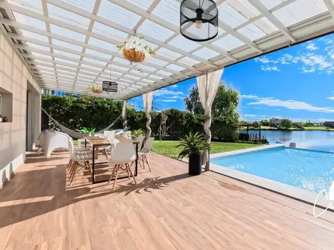 Casa en venta Country San Sebastian APTA CREDITO a la laguna