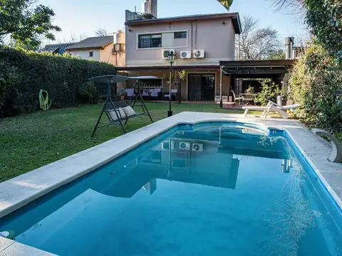 VENTA DE CASA 4 AMBIENTES EN HARAS MIRYAM 