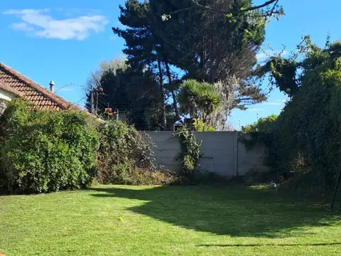 BARRIO LOMAS DEL GOLF UNA CASA PARA DISFRUTAR TODOS LOS DÍAS, CON UN PARQUE QUE ENAMORA  
