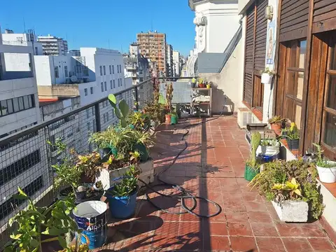 Venta DEPARTAMENTO duplex ONCE con terraza - 5 amb