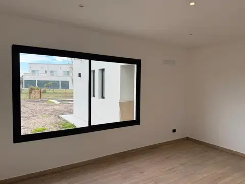 VENTA CASA 4 AMBIENTES BARRIO CRUZ DEL SUR A ESTRENAR CANNING /EZEIZA / SAN VICENTE
