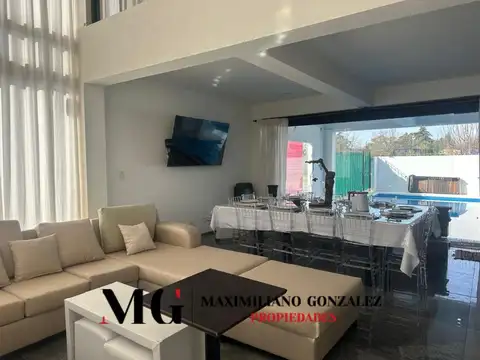 Casa en Alquiler en Ezeiza, USD 1.800