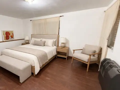 Casa 9 ambientes con 3 baños