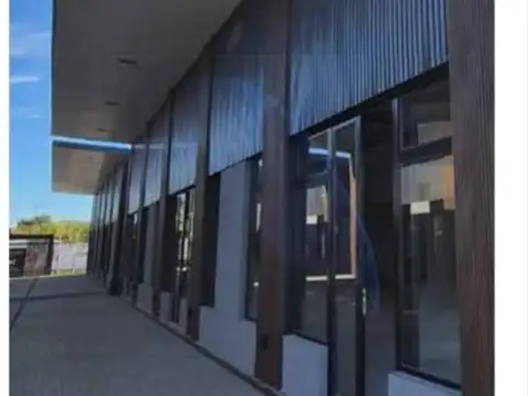 LOCAL EN ALQUILER ESPACIO NOVA 120M2
