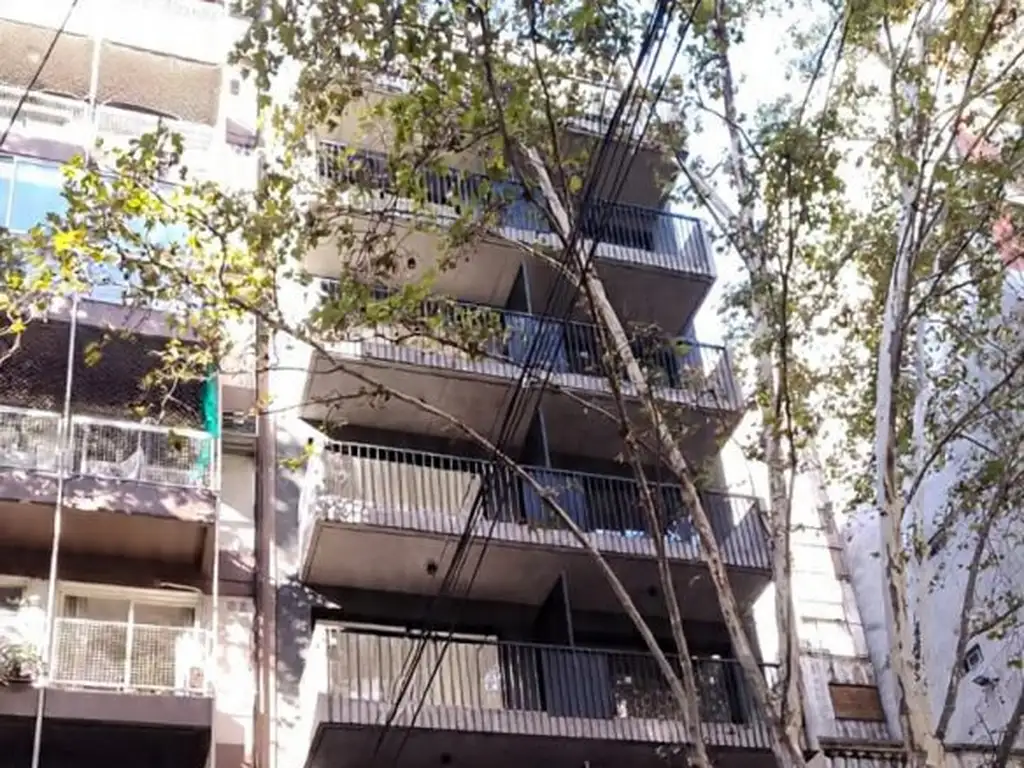 BILLINGHURST 400, Piso 1