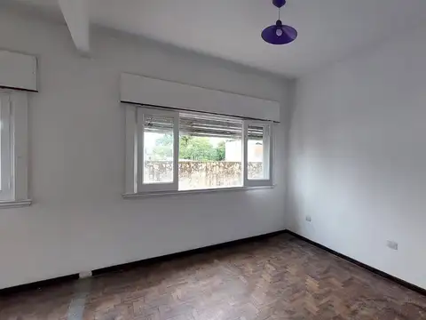 Oficina en Alquiler en Berazategui, $ 700.000